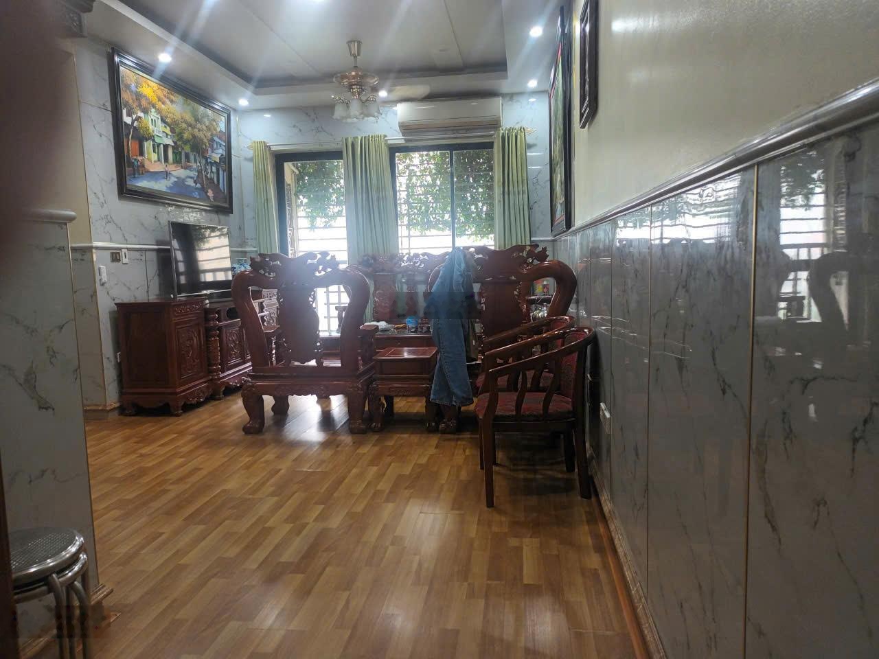 Chính Chủ Bán Căn Hộ Khu Reco Phạm Văn Đồng, Đối Diện Công Viên Hòa Bình, DT 102m2.Tầng Đẹp.