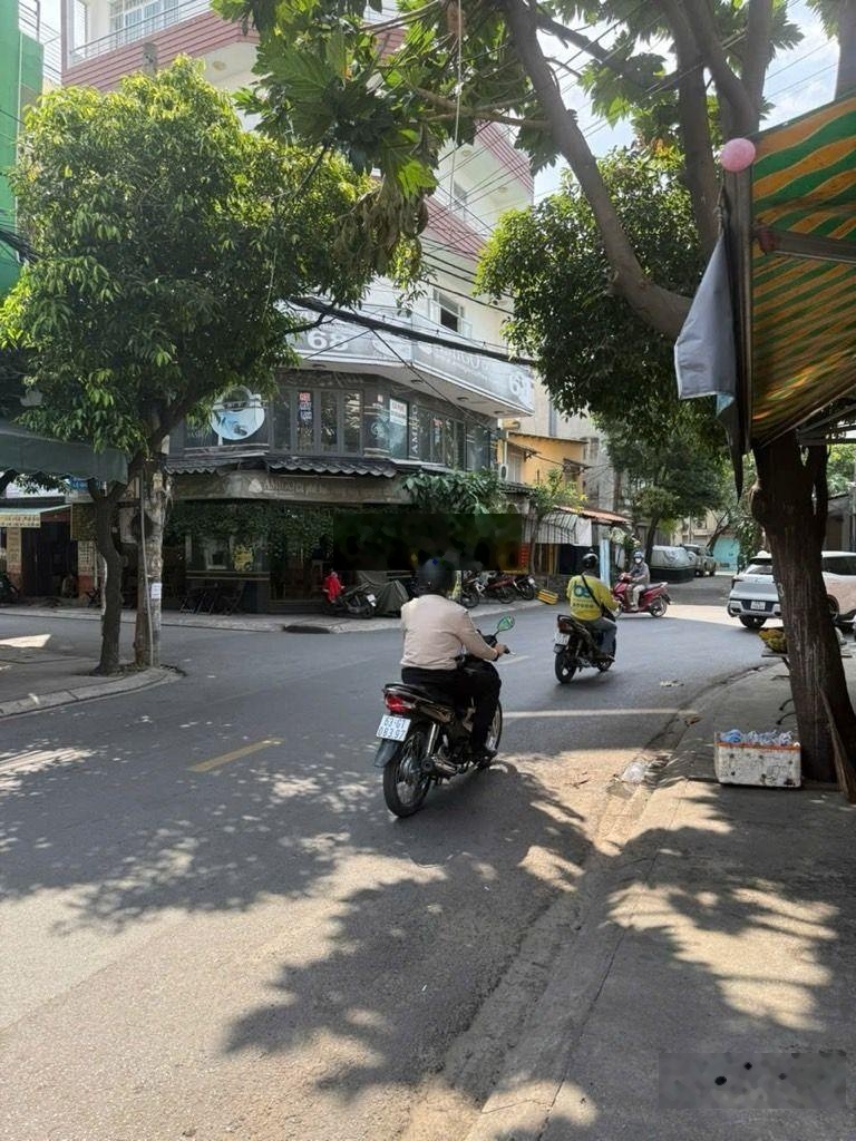 12 tỷ ( TL ) Mặt tiền kinh doanh Lê Sao- Tân Phú 70.4m2 4m* 18m 4 tầng BTCT SHR 4PN