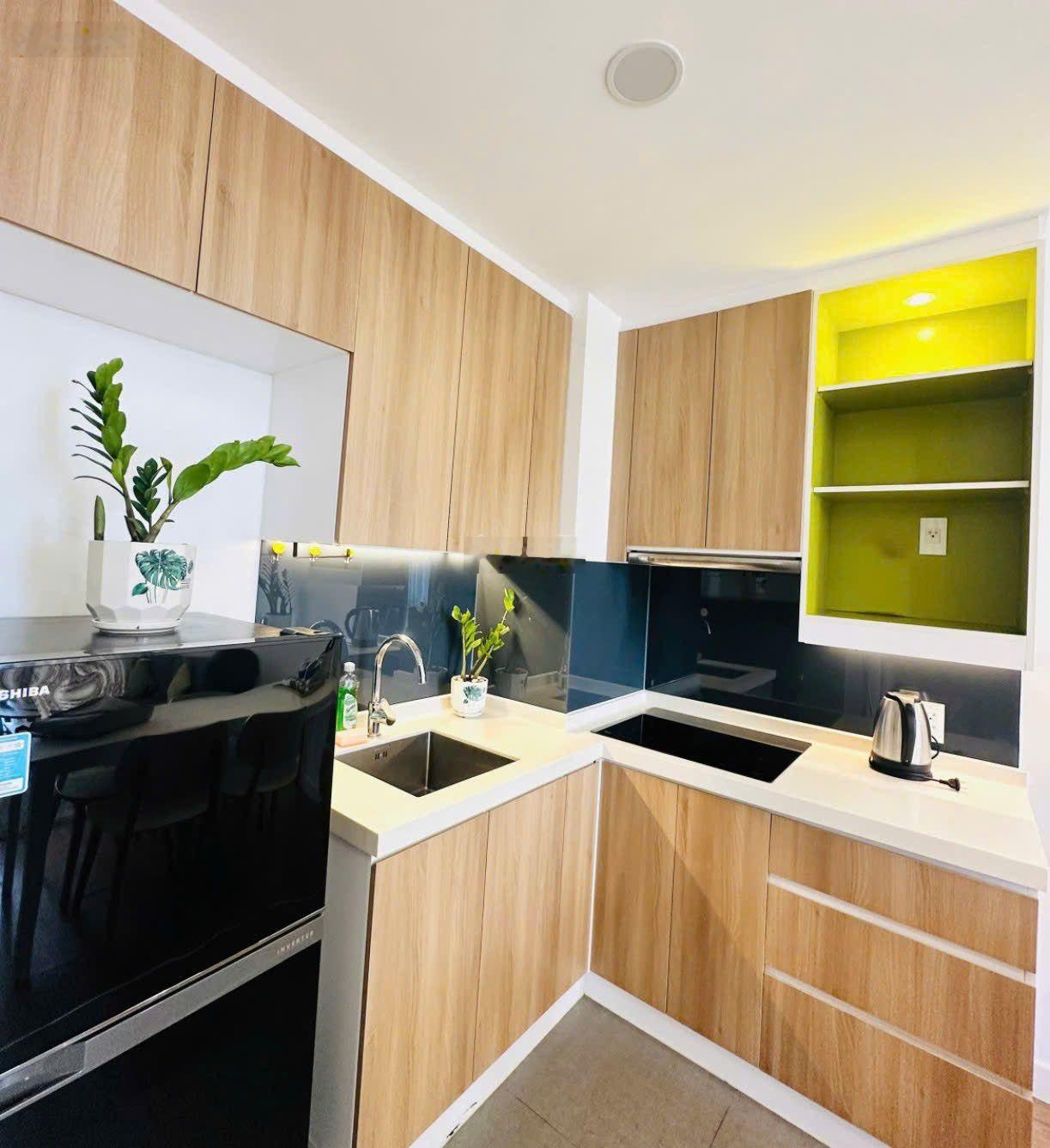 Republic Plaza 52m2, 1pn full nội thất đẹp 2tỷ650tr. LH e 0797799666 ạ