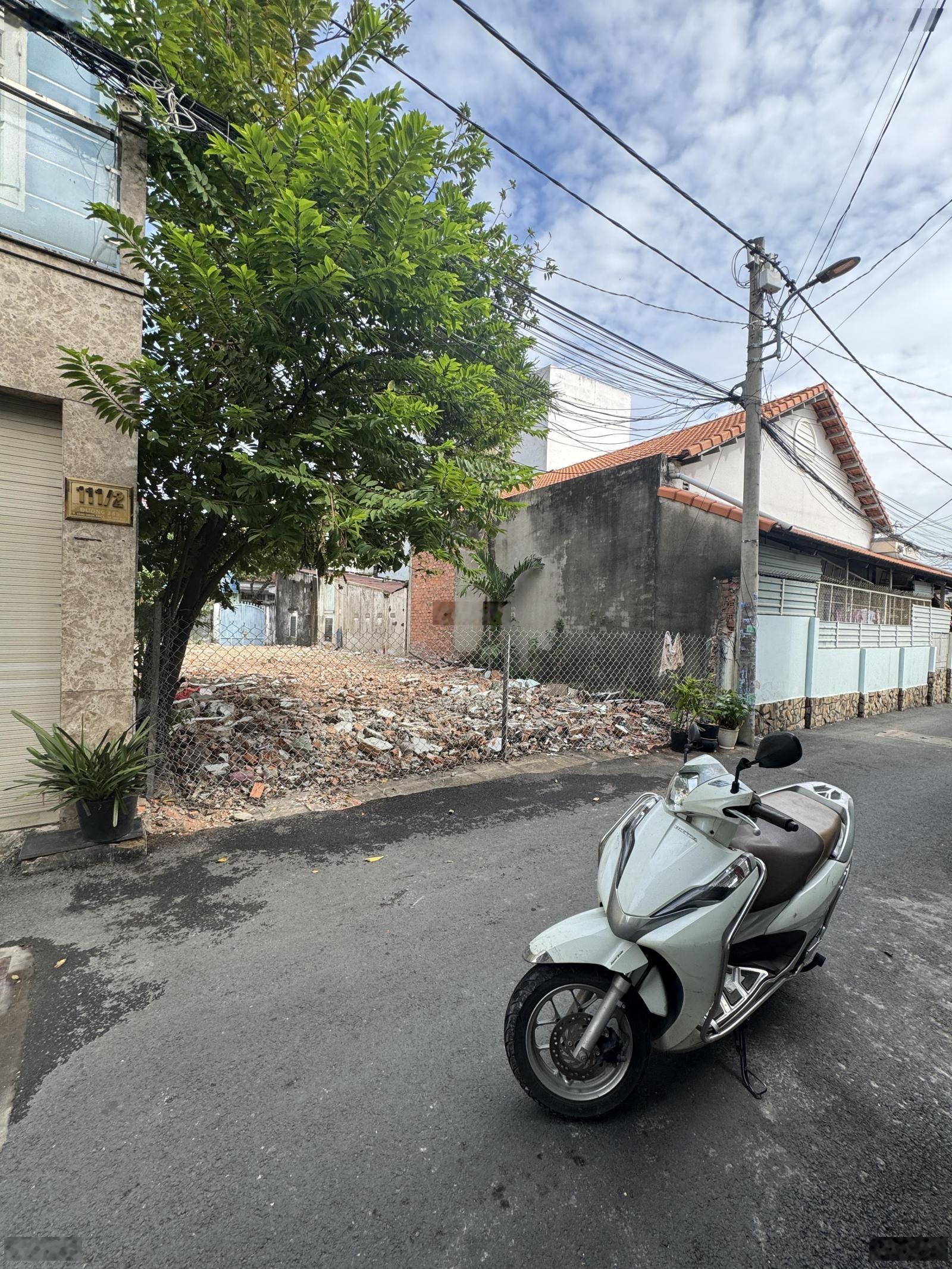 2 Lô liền kề F0 mới tách ngang 7,4m đường xe hơi thông thoáng, Lê Văn Việt, TNPA