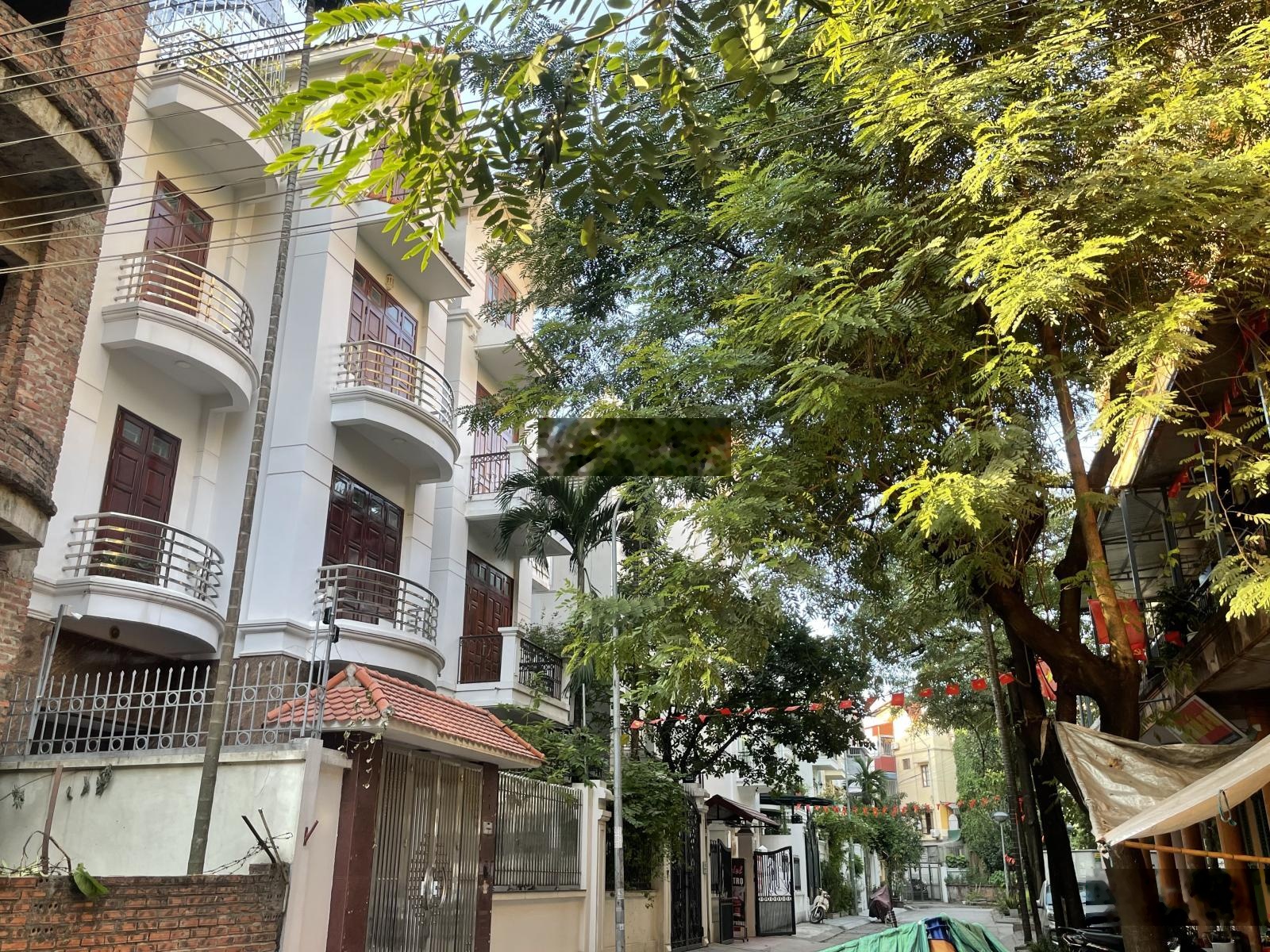 Biệt thự phố Nguyễn Xiển, 230m2, MT 10m, cơ hội cho các nhà đầu tư, giá 53.6 tỷ, Thanh Xuân