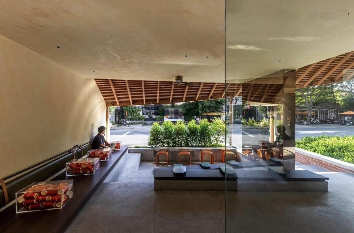 Cho thuê nhà 2 mặt tiền Thảo Điền, Q2 ngang 18m