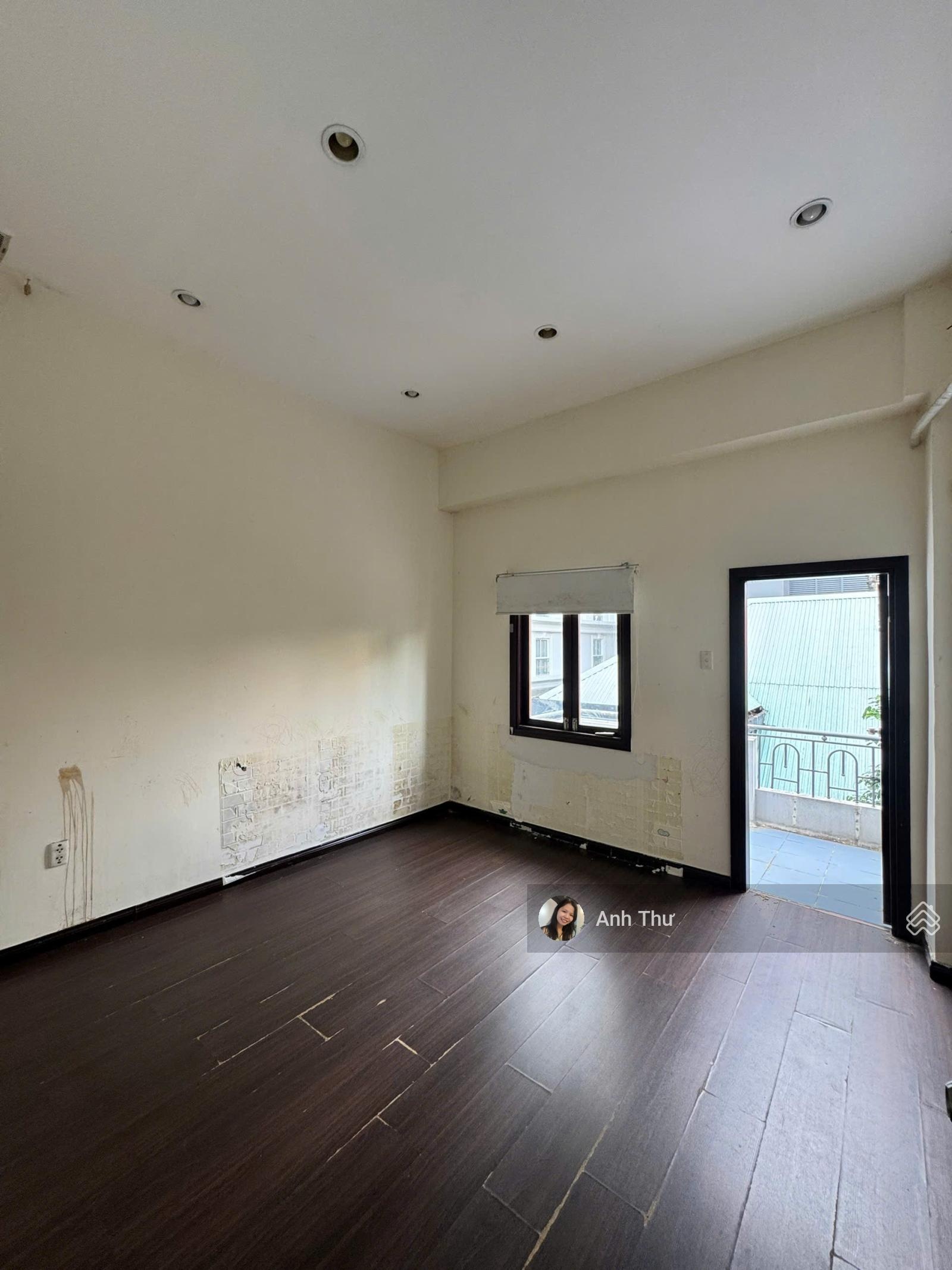 Hiếm! Chỉ 1 phút đến hồ Con Rùa! HXH Phạm Ngọc Thạch, CN: 72,9m2 - 3 tầng, giá 22 tỷ TL 0906871860