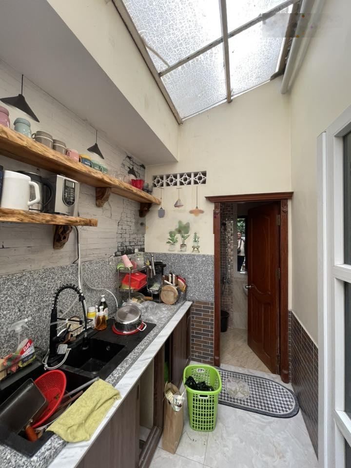 Biệt Thự khu Tên Lửa. MT Đường 6A, PBTĐB, 10x20m, 3.5 tấm+Hầm, 35 Tỷ TL. LH: 0398520874 Nga