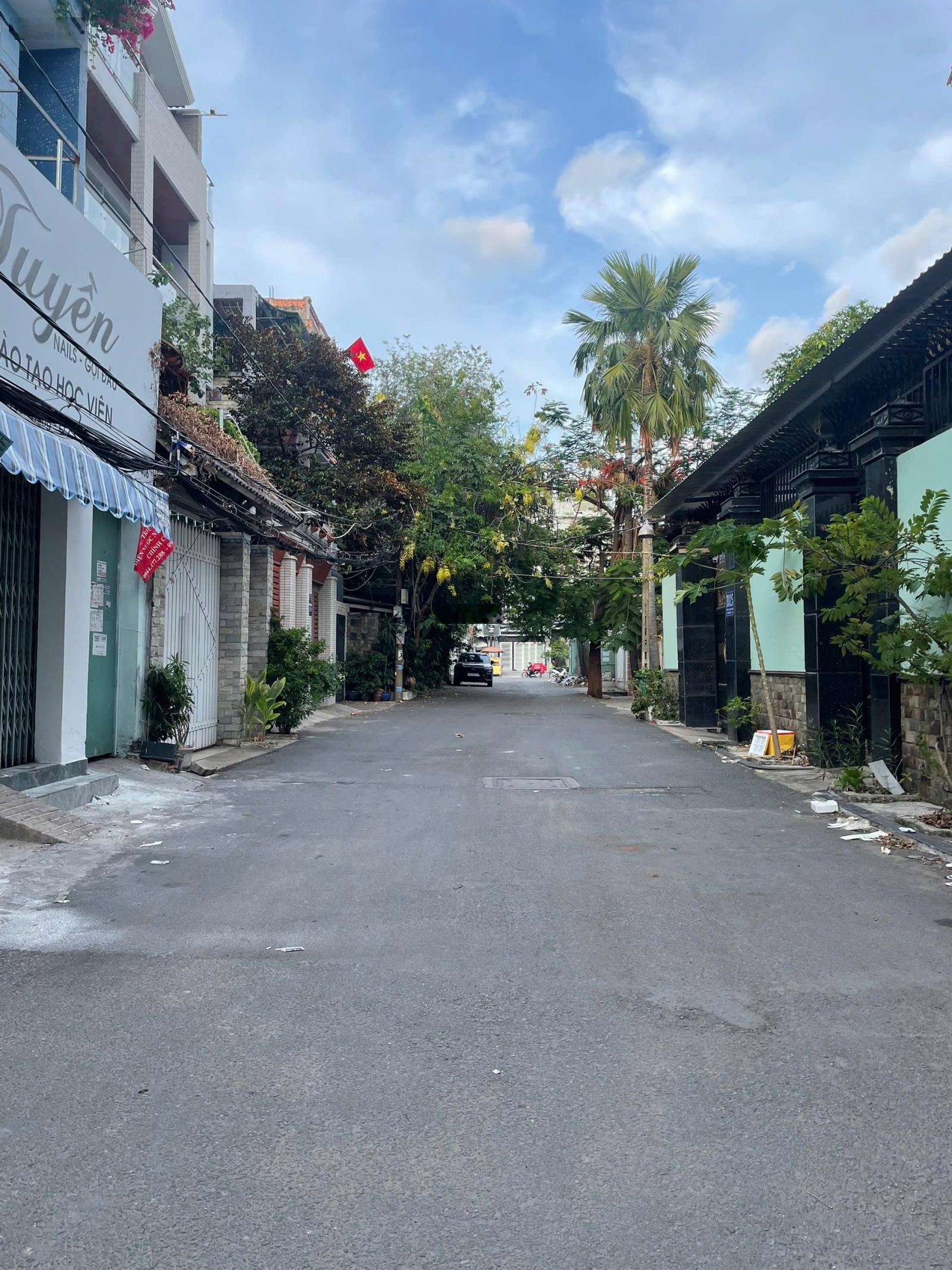 26 tỷ. Bán căn hộ dịch vụ 6 tầng thang máy cho thuê khoán gần 100tr/th ~ 7% năm đường Bùi Văn Ba q7