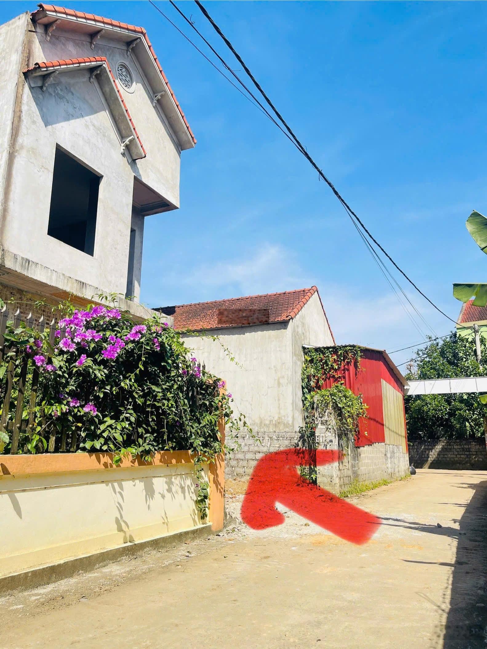 Bán nhà đẹp phố Hàng Trạm - Yên Thủy - Hòa Bình - giá rẻ - ô tô vao nhà