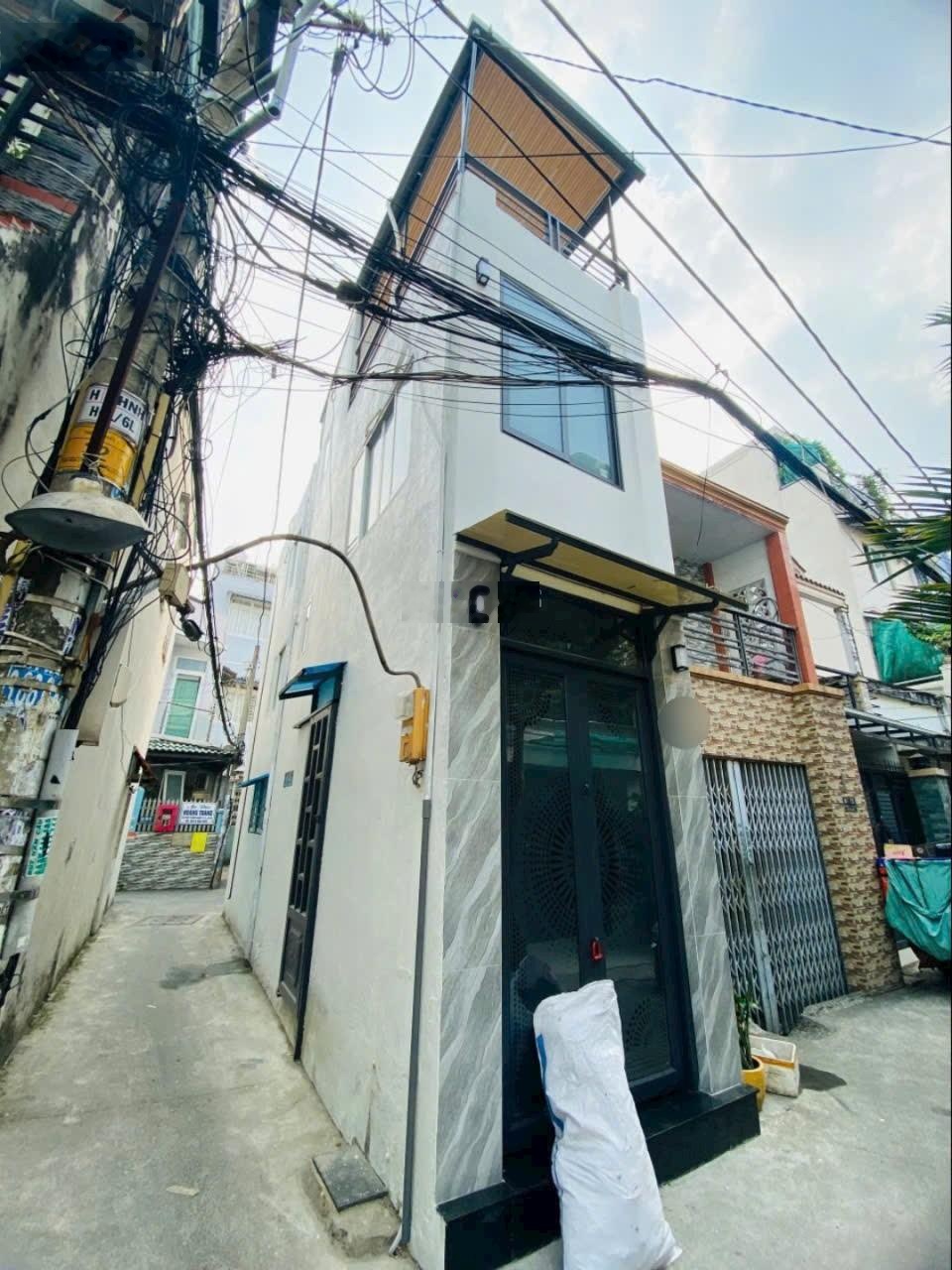 Bán gấp nhà riêng tại Thống Nhất, 2,98 tỷ, 18,1m2, 3PN, 2WC