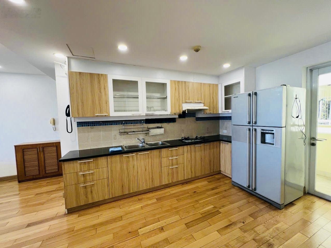 Chỉ 9.7 tỷ căn hộ cao cấp Hùng Vương Plaza, 116m2 - 3PN, căn góc view đẹp