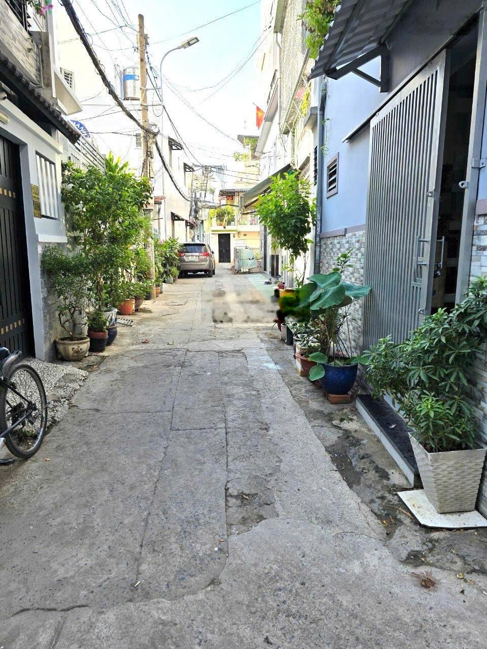 Bán nhà ngay Nguyễn Văn Đậu, P5, DT 4x13m, 4 lầu, 4 phòng, giá 7.75 tỷ TL