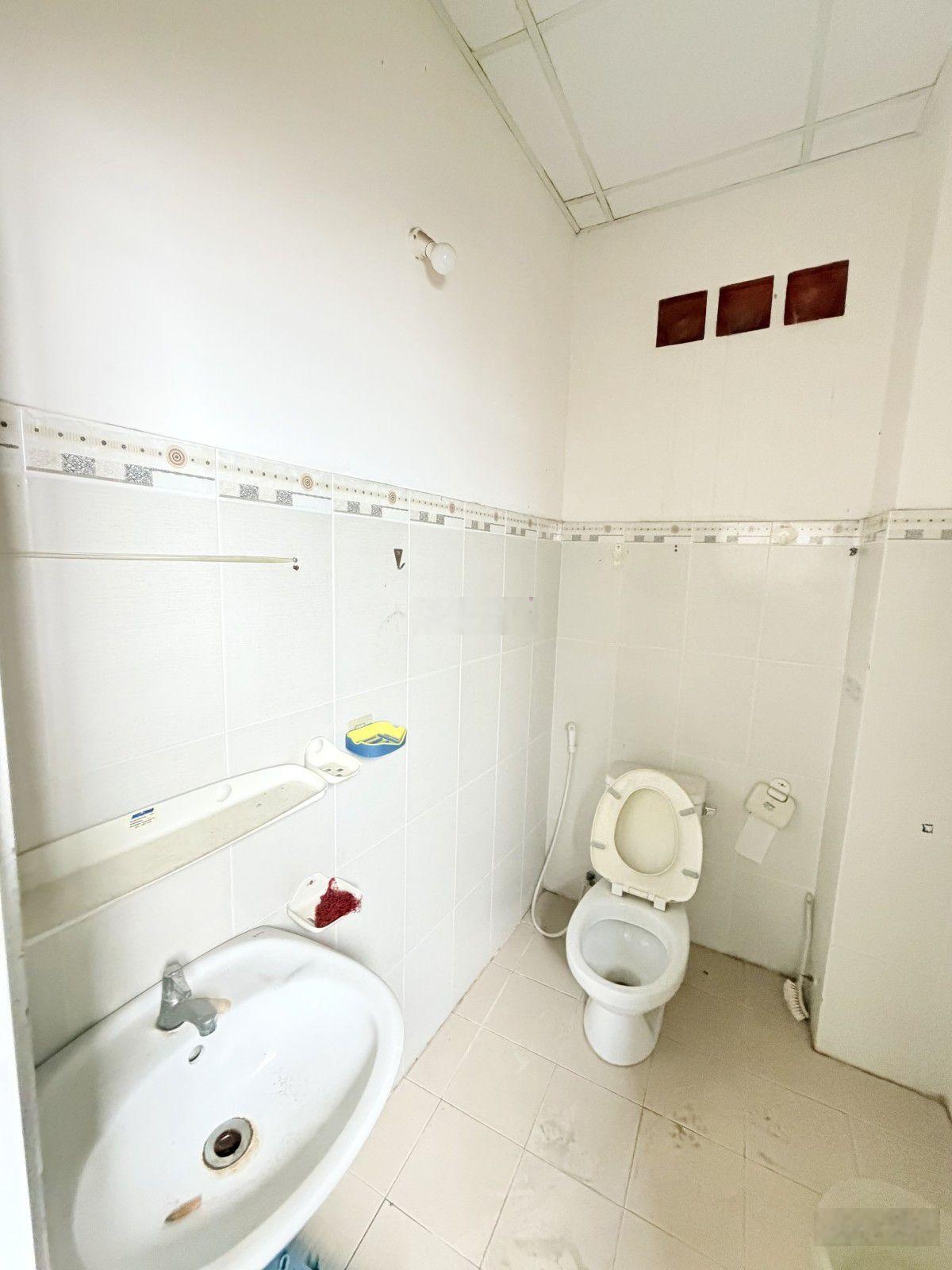 HXH Lê Văn Sỹ gần 81m2 CN - P13, Phú Nhuận - 6PN 6WC - 9 tỷ 2 TL