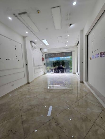 Bán nhà mp láng hạ đống đa dt 32/38m x 6t x mt 4,1m giá 20,5 tỷ có thương lượng