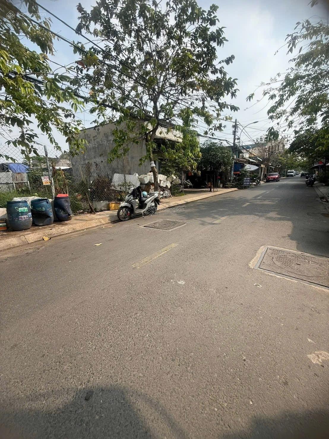 Bán đất tặng căn nhà mặt tiền Tiền Lân 15, xã Bà Điểm, giá 5tỷ2