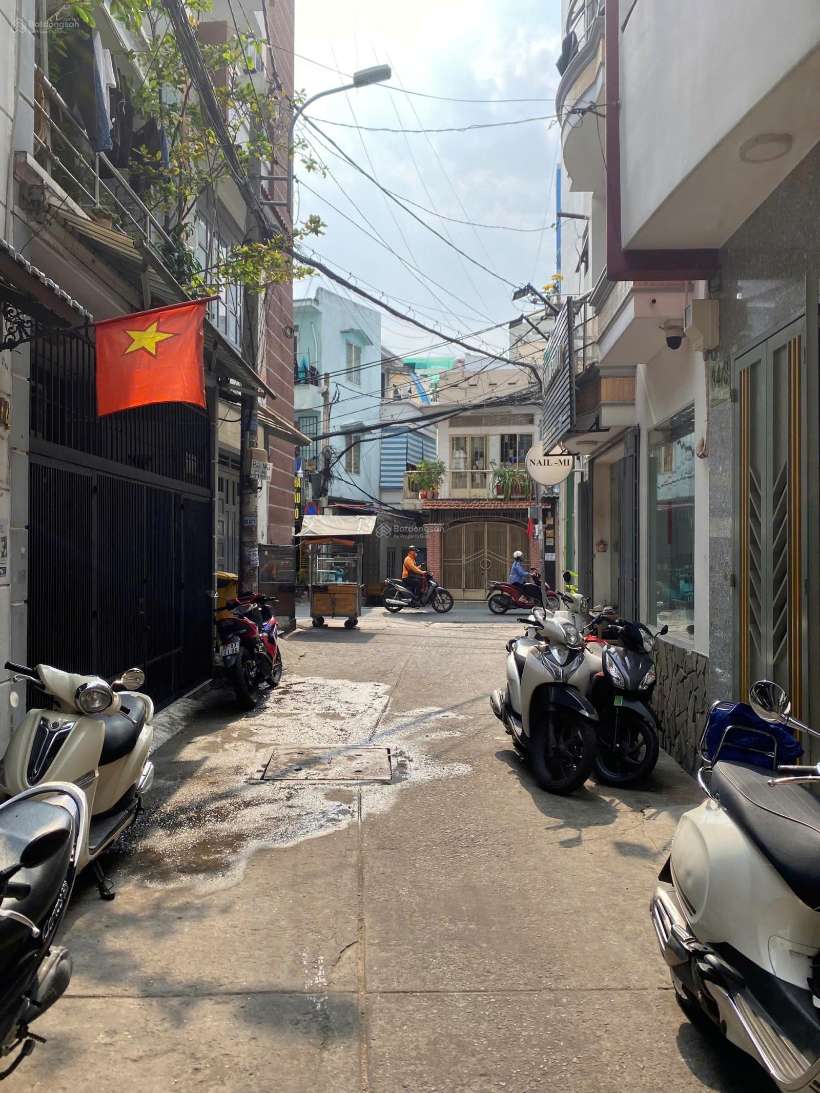 Bán NR Phùng Văn Cung, 22 m2, 3PN, 4WC, pháp lý đầy đủ giá chỉ 5ty9