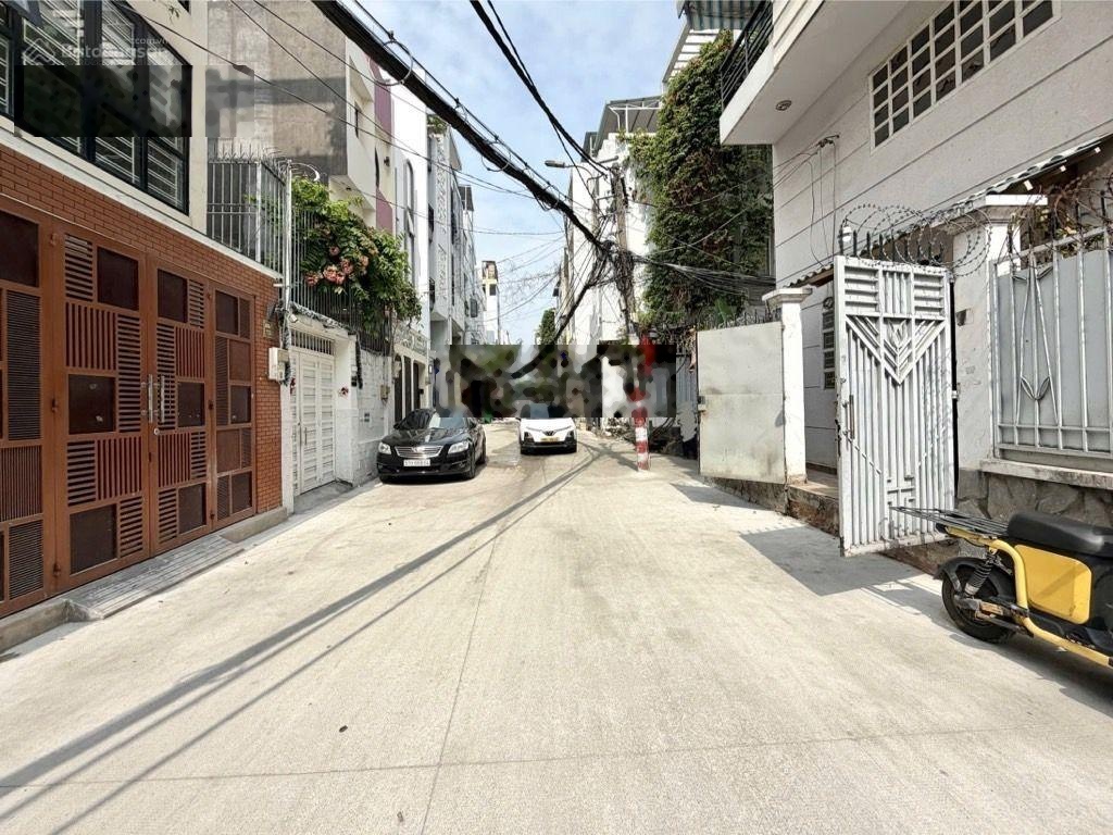 Nhà phân lô Phú Nhuận gần Nguyễn Văn Trỗi, 5 tầng, xe hơi đỗ cửa, 63m, giá 8.2 tỷ