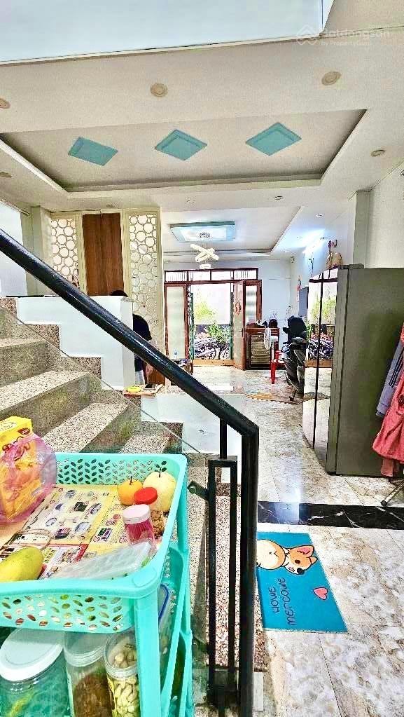 Chỉ 5.x tỷ- nhà 2 tầng 4.3x13m- Tô Hiệu- gần Đầm Sen Q11