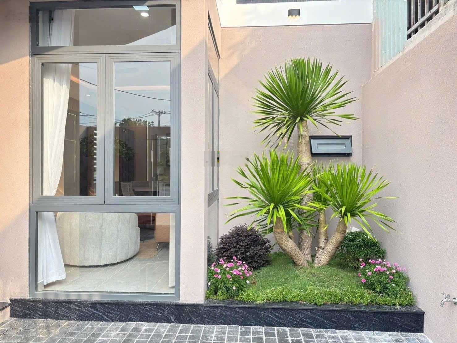 Bán biệt thự gần Hà Huy Giáp, Thạnh Lộc 8,8 tỷ, 110m2 - hàng hiếm tại giá ưu đãi