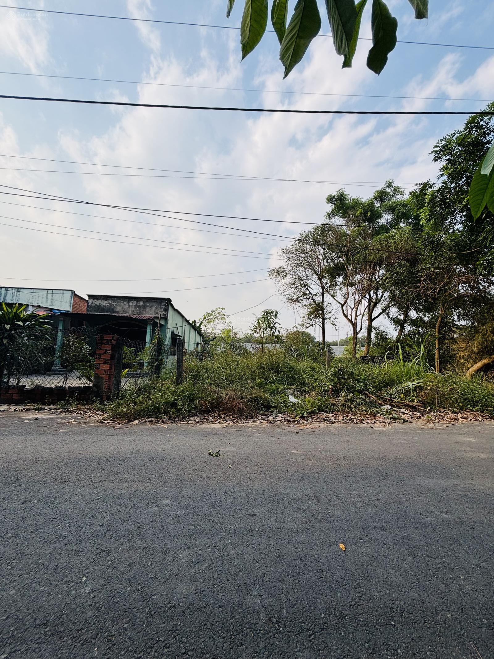 #2.35 tỷ_đất /dx064-định hòa-thủ dầu một.dt 5x37,8=189m2,đường nhựa thông,gần thành phố mới