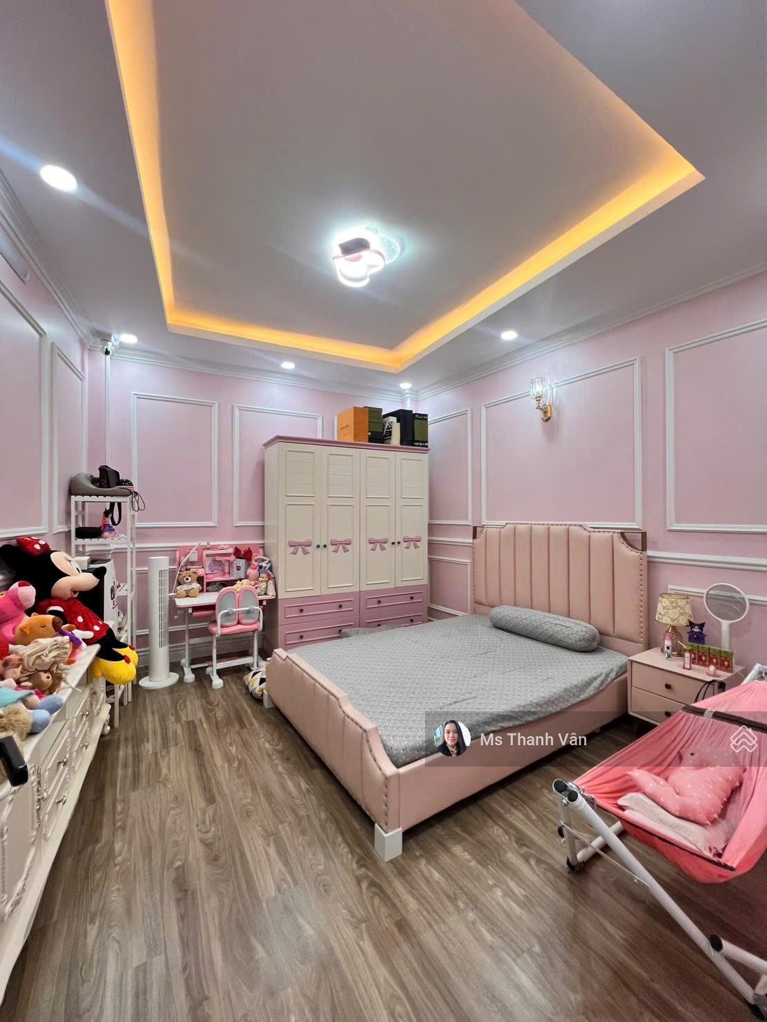 sốc giảm kịch liệt còn 9,9ty vay đc Bank 8ty giá cũ là 11 ty nay bán lun len đi Mỹ 5,5x11,5 SHr Q11