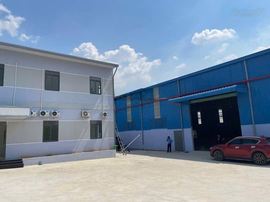 Cần bán nhà xưởng mới giá tốt, pháp lý đầy đủ tại Tân Uyên, Bình Dương