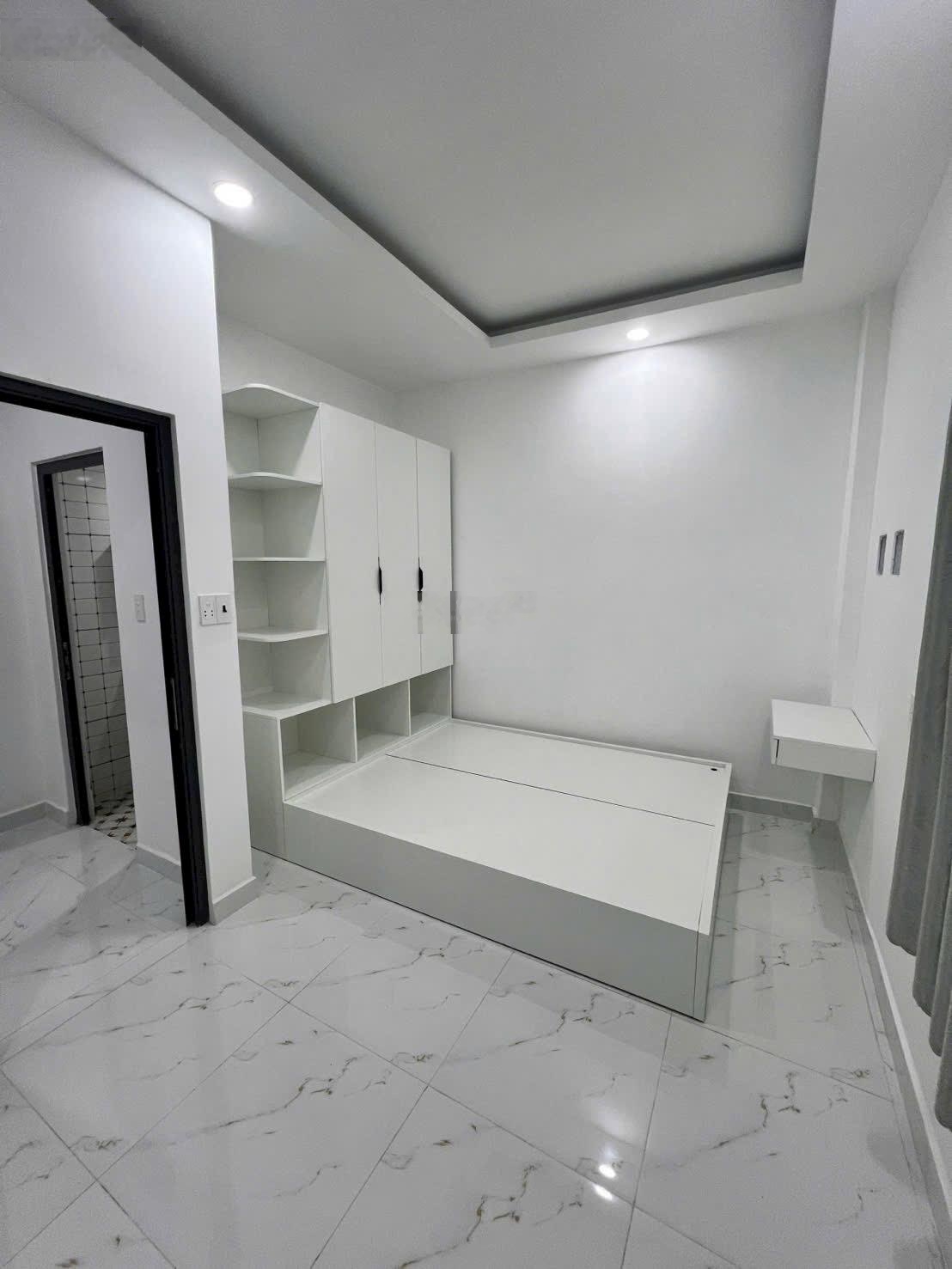 Căn Nhà Vị Trí Siêu Hiếm Ngay Trung Tâm Phường Hiệp Phú TP Thủ Đức - 1T1L Giá Tốt