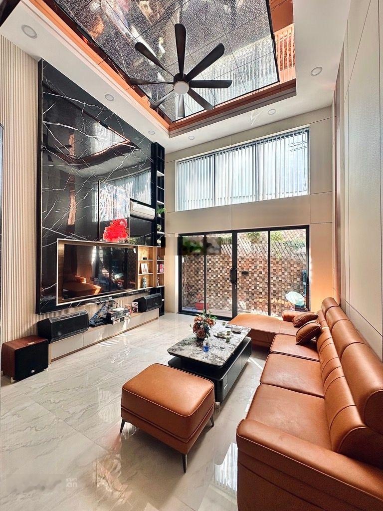 Siêu Phẩm Nhà Mới Đón Tết Huỳnh Văn Nghệ Gò Vấp HXH 5T BTCT Thang Máy 12.7 Tỷ