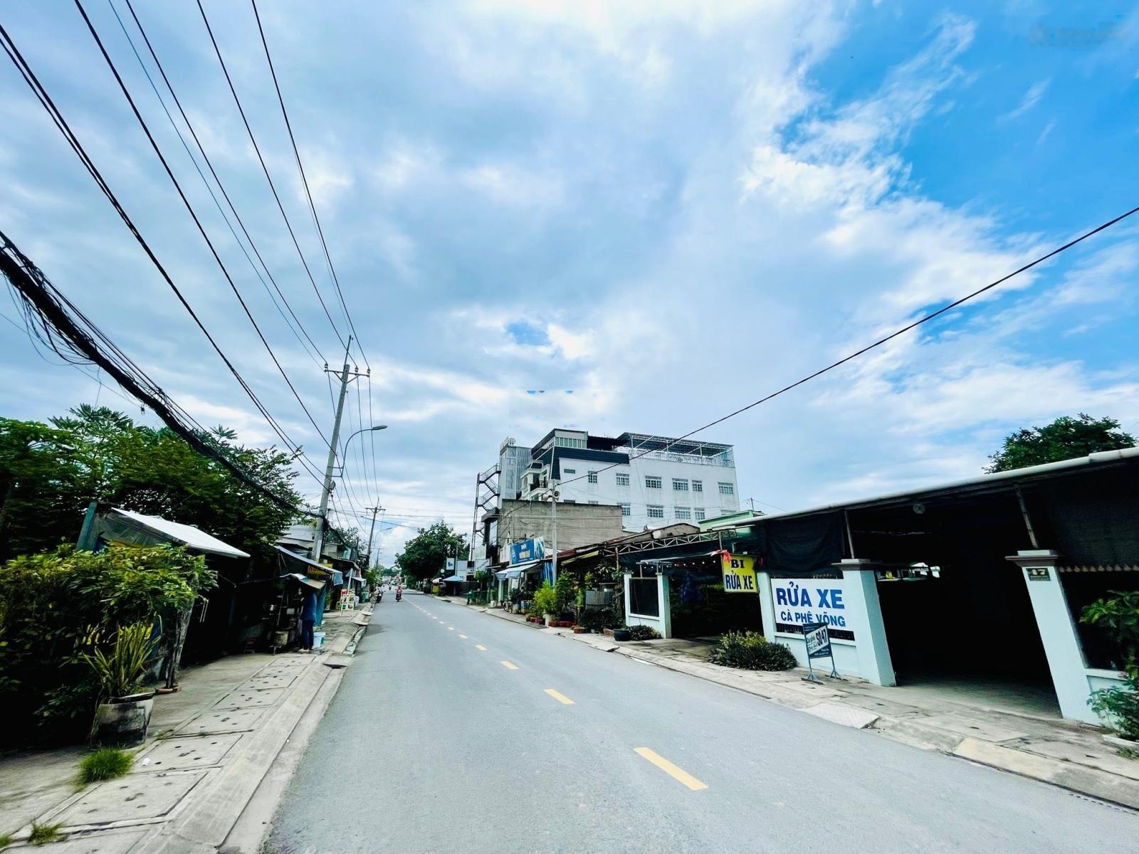 Chú Nam chính chủ gửi bán lô đất 2 mặt tiền 210m2 ngang 10m ngay sau lưng bệnh viện đa khoa Củ Chi