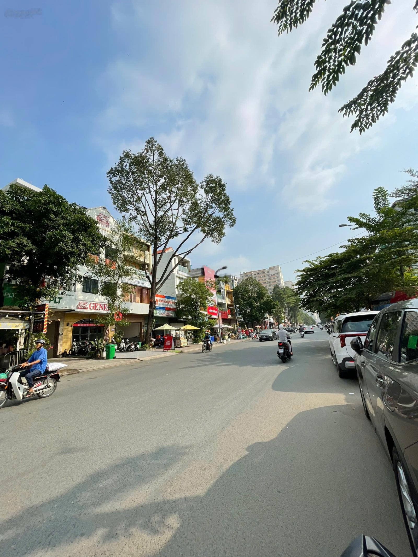 Bán nhà mặt tiền 68 Vũ Tông Phan 5 x20 - 38 tỷ TL - 4 tầng