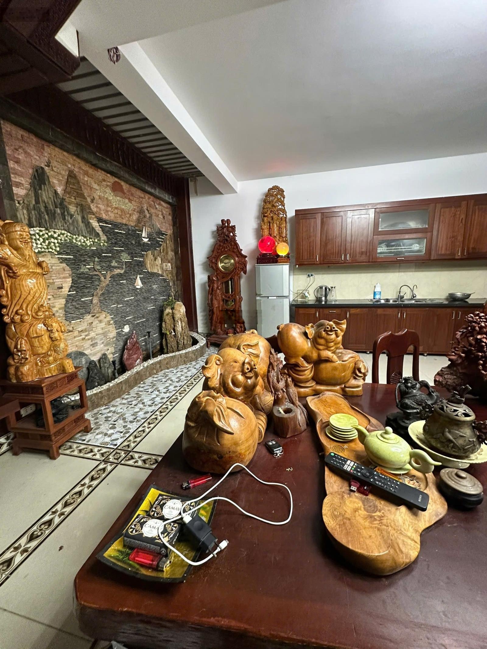 Bán nhà mặt phố Đội Cấn, Ba Đình, Dt 120m, Mt 6m, Ô tô, Kinh doanh, Văn phòng, Giá: 63.1 tỷ