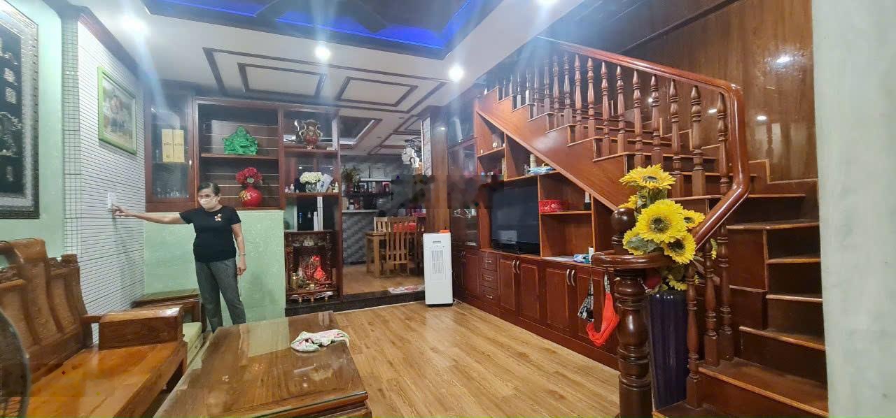 Bán nhà 1 trệt 1 lầu khu vip đường 449, phường Tăng Nhơn Phú A, quận 9, giá hơn 8 tỷ