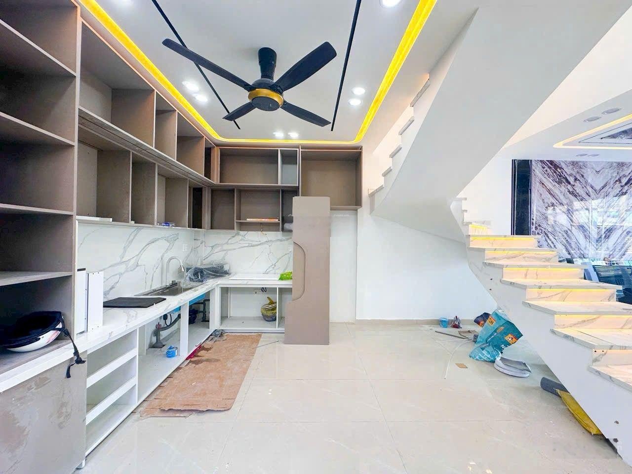 Siêu phẩm đang hoàn thiện - góc 2MT DT lớn - hẻm 1716 TT nhà bè