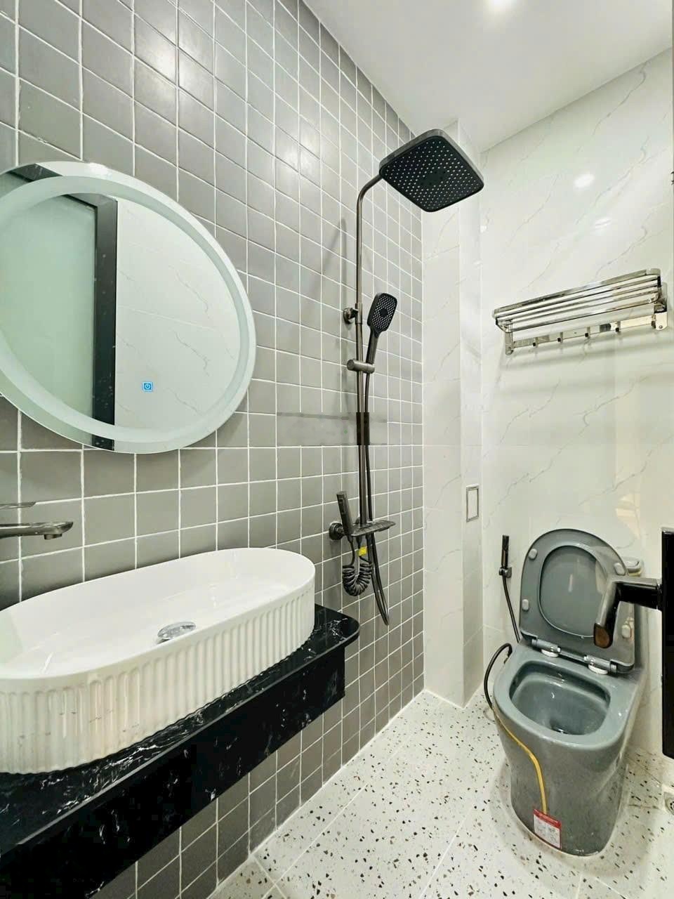 Bán nhà riêng 2PN giá hời tại Bùi Thanh Khiết, Tân Túc, 50m2. Gần ngay bệnh viện Bình Chánh