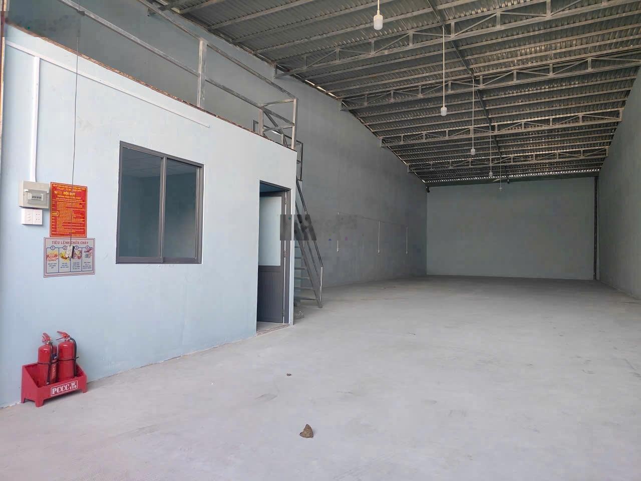 Cho thuê kho thành phố mới Bình Dương Diện tích 300m , có văn phòng