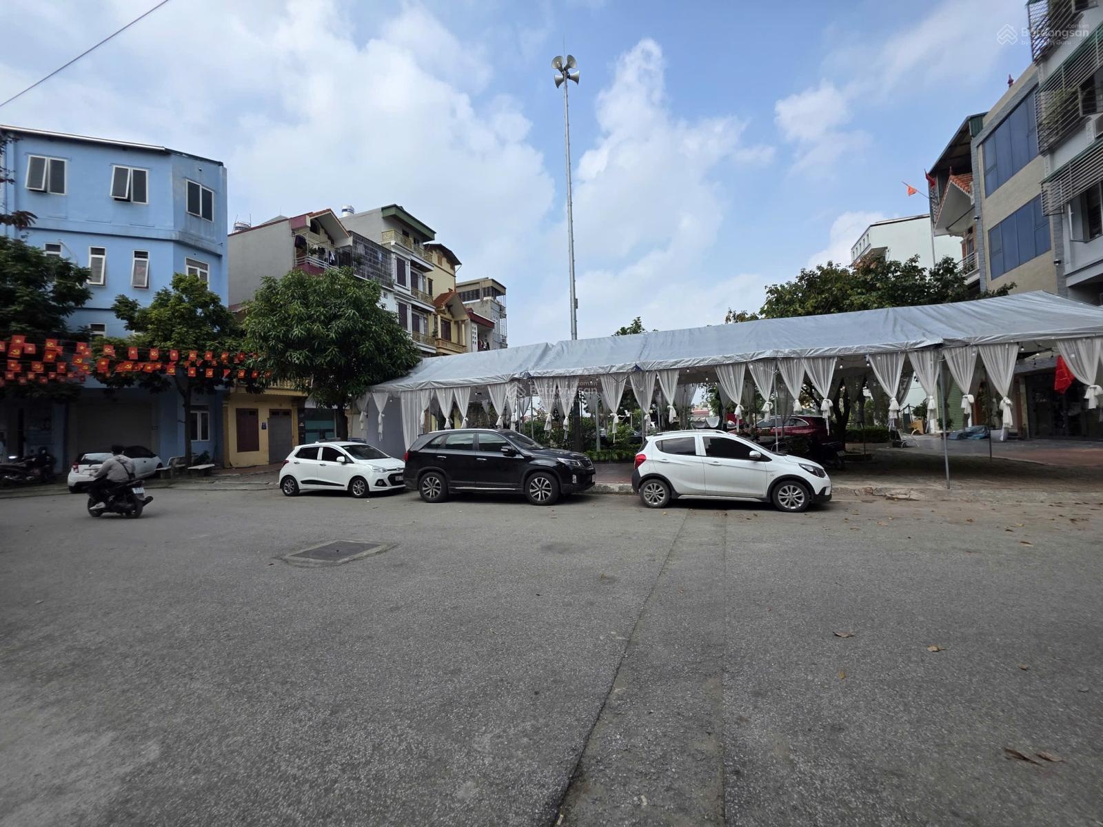 Bán thật, đất khu phân lô Yên Sở, Hoàng Mai, lô góc 3 thoáng view vườn hoa, hồ nước, giá 13,x tỷ