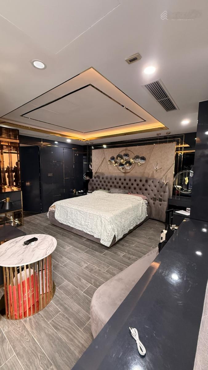 CC bán căn hộ toà TSQ Mộ Lao DT 182m2 - 3PN - 3WC tặng full nội thất nhập ngoại Châu Âu trị giá 3tỷ