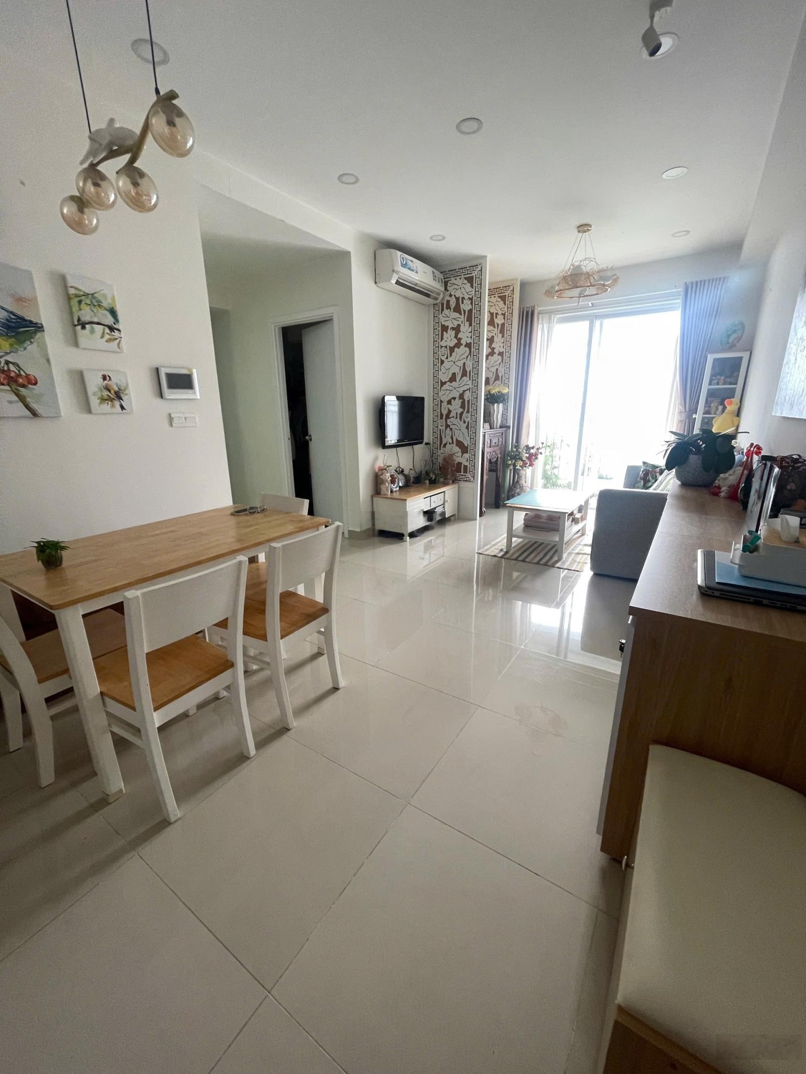 Bán CC Sunrise Riverside, 6,8 tỷ, 92m2, 3PN,block I - tầng cao - view sân banh