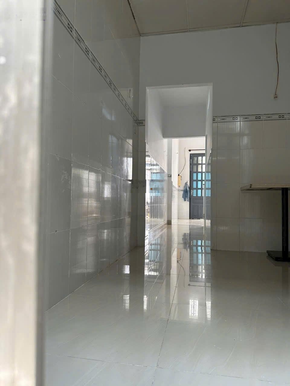 Nhà nhất chi mai ra đường c12 giáp sân bay ga t3- p13 tân bình