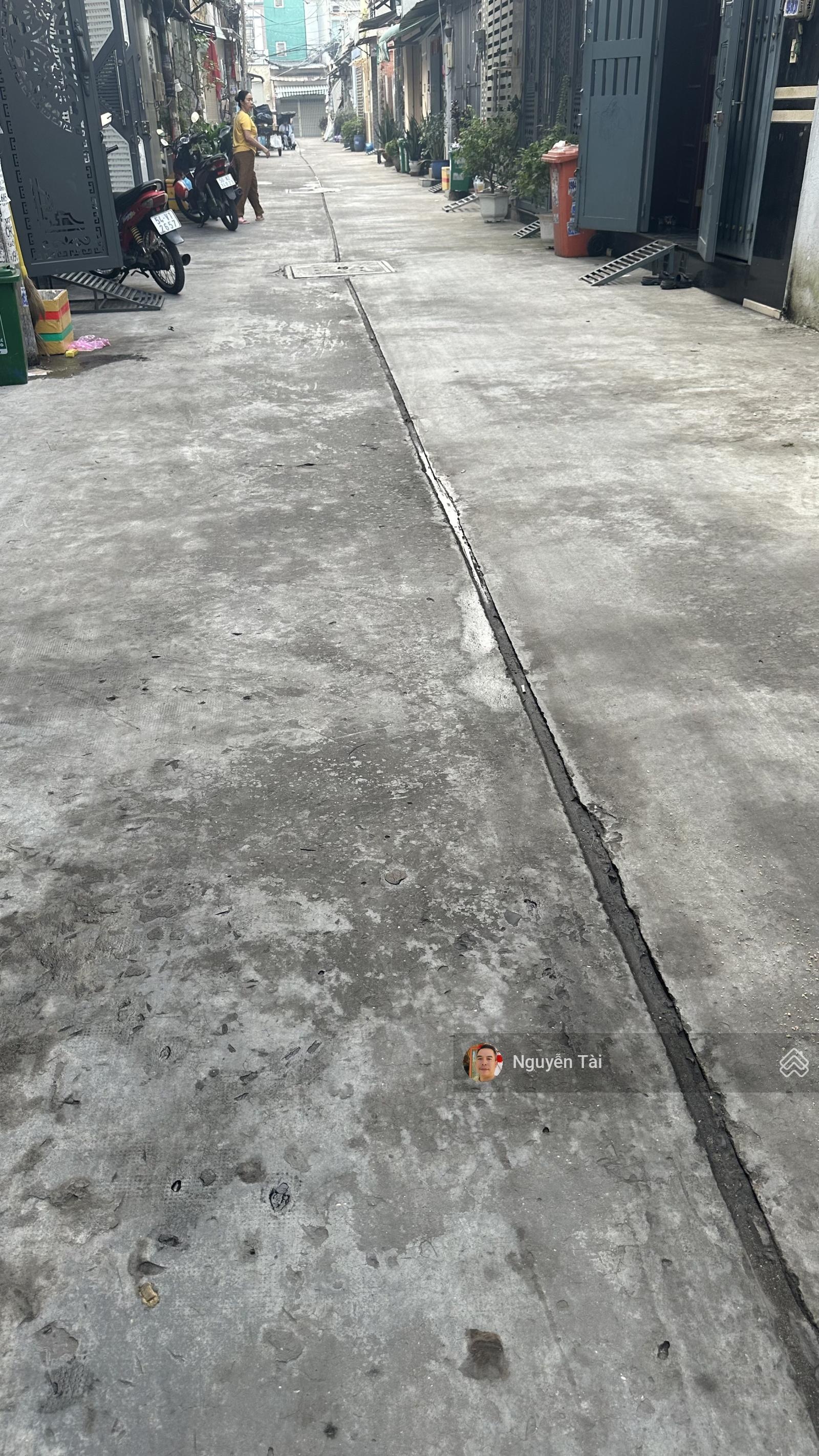 Hot, Bán gấp Nhà riêng Lê Văn Quới, BTân, 48m2, 2 tầng mới đẹp, hẻm xe hơi 5m thông, nhỉnh 4 tý.