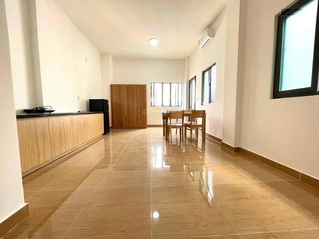 Bán gấp CHDV 6x26m ngay Phường 16. Thu nhập ~50tr/tháng, hẻm nhựa đẹp, nhà mới xây, full nội tthất!