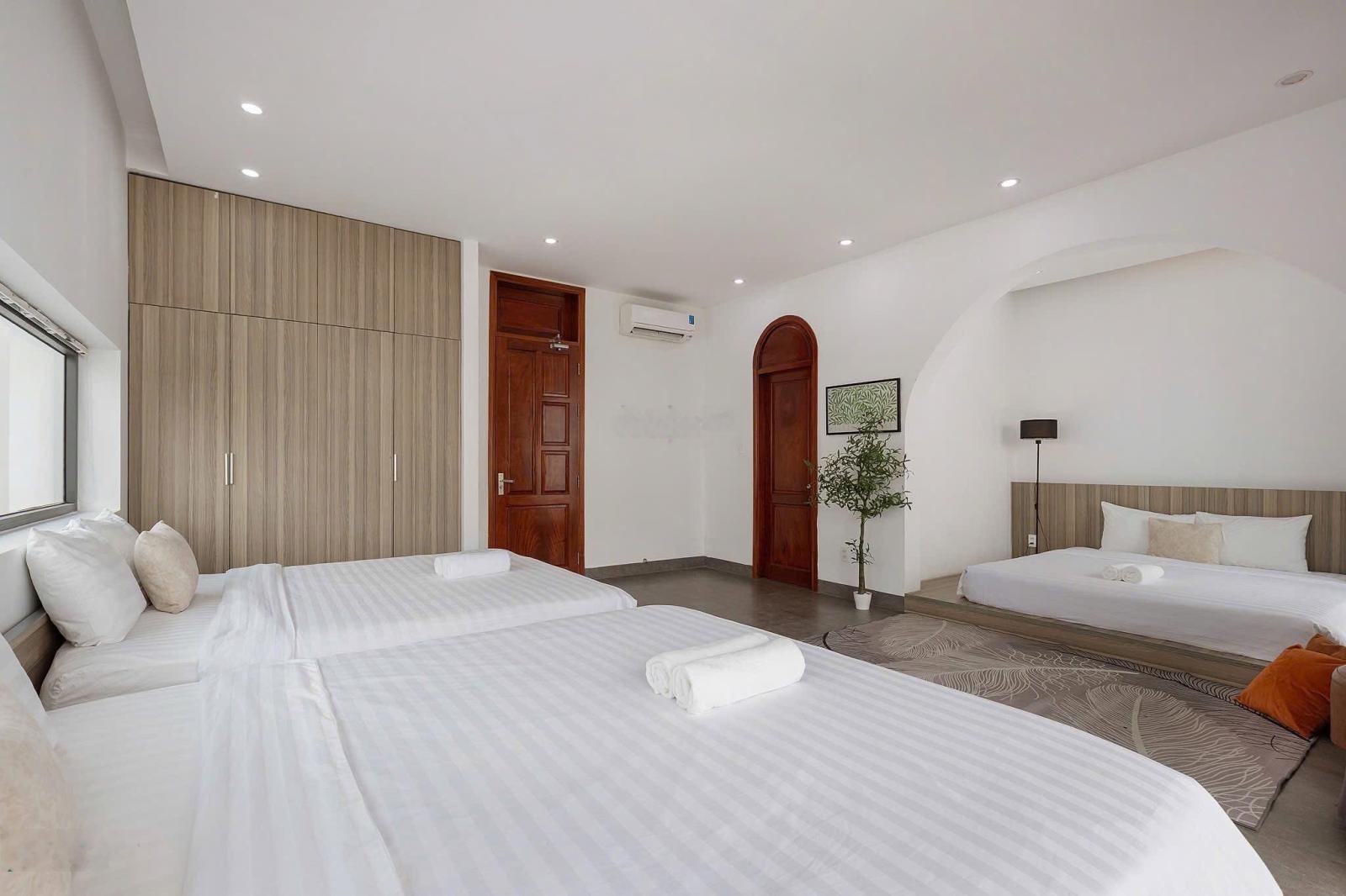 Bán căn góc hai mặt phố Hùng Vương, 24,9 tỷ, 385 m2, 4PN, 5WC, ngay trung tâm Hội An, Quảng Nam