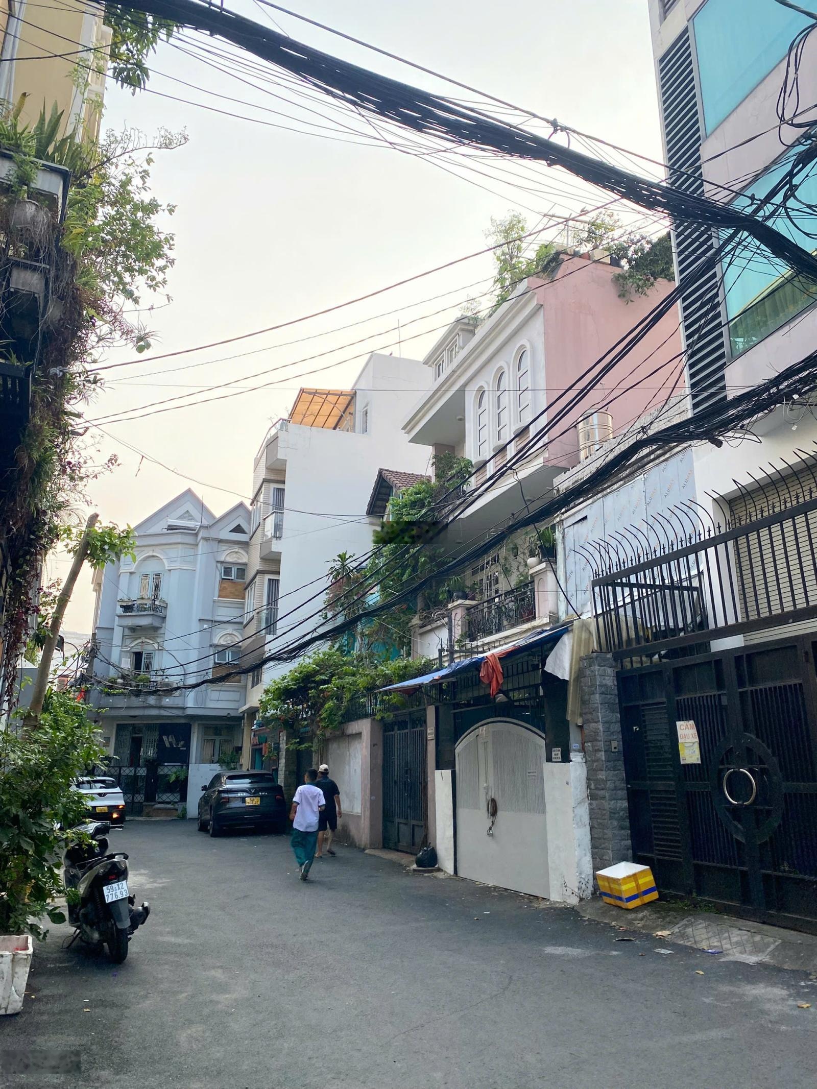 Nhà 2 mặt tiền hẻm 8m Nguyễn Cửu Vân 75m2, 4x19m, 3 tầng, 15 tỷ 0949227113