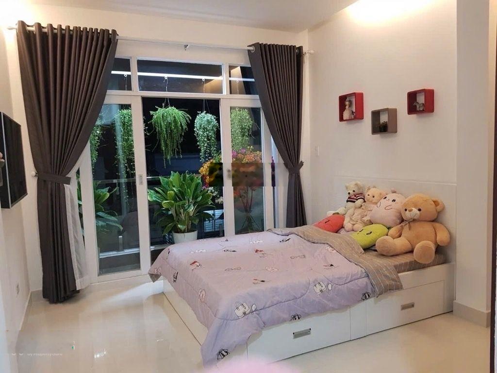 Bán nhà quận 10 Hồ Bá Kiện - 2 mặt hẻm thông thoáng đẹp 5 tầng hiện đại nhỉnh 8 tỷ