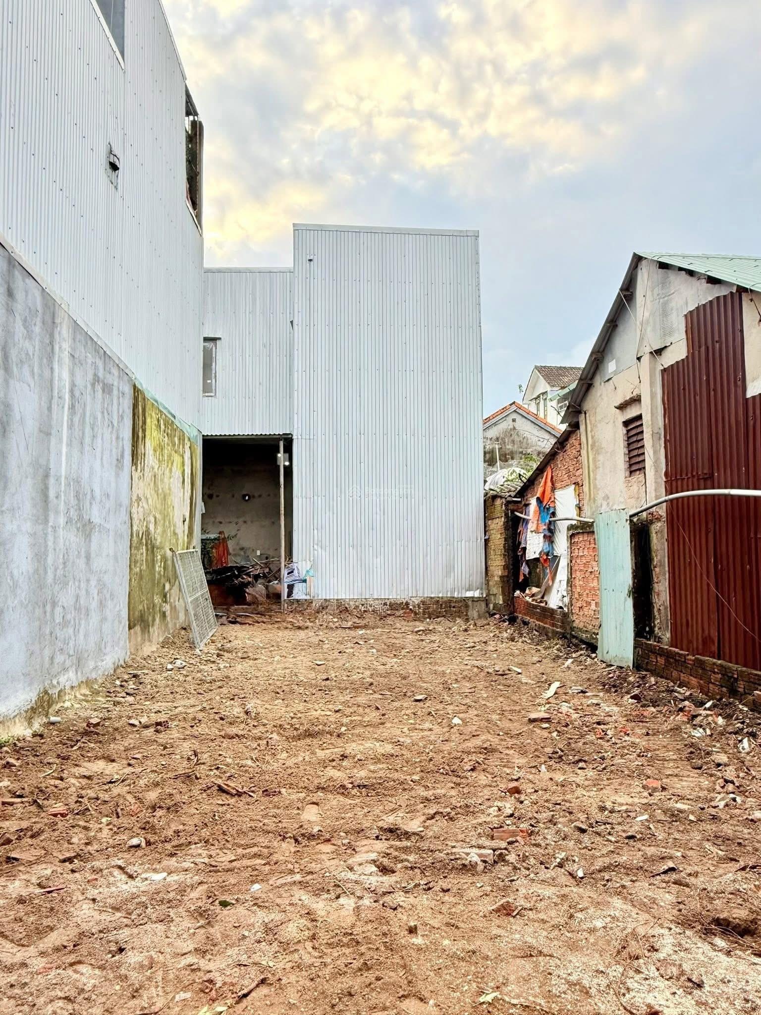 Bán đất kiệt ô tô Nam Cao, kiệt đẹp, đầy đủ tiện ích . Lh 0935110880