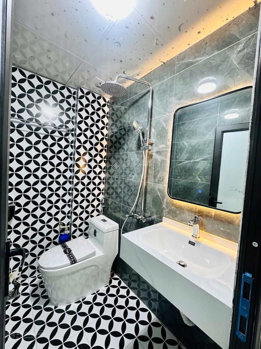 Toà CCMN Chùa Láng - ĐH Ngoại Thương, 30m ô tô tránh, 3 thoáng, xây mới, 18PKK, DT 1tỷ/năm