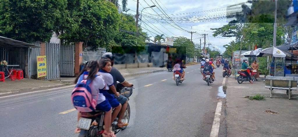 Bán đất thổ cư SHR ở Tân Phú Trung nằm giữa 2 đường Nguyễn Thị Lắng - Hồ Văn Tắng