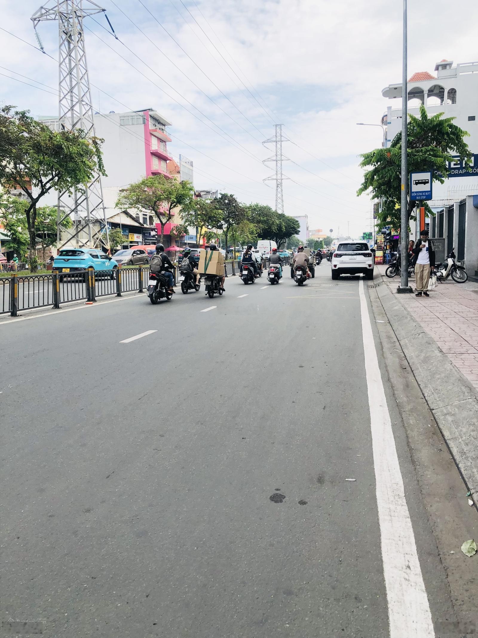 Bán nhà quận 6, hẻm xe tải kinh dương vương, 68m2, ngang 4m,4 tầng, dòng tiền 15 triệu, nhỉnh 8 tỷ