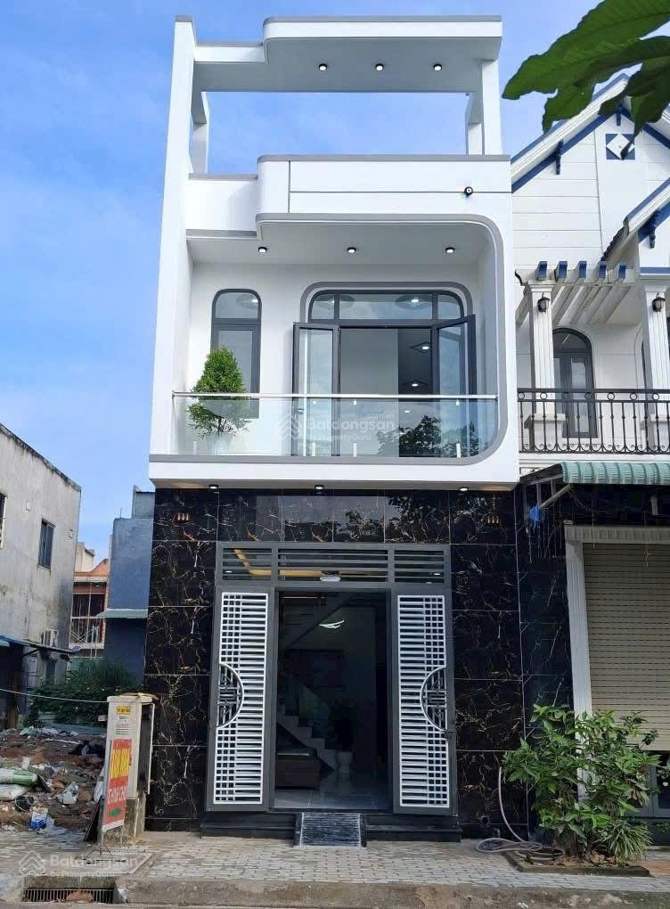 Nhà đẹp giá hiếm chỉ 1 tỷ 900 phường tân hiệp, tp.hcm