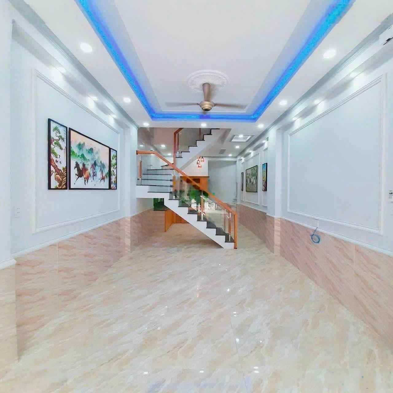 Bán rẻ nhà hoàn công dĩ an đường oto