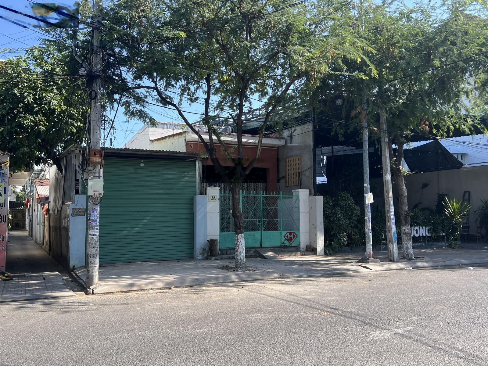 Bán căn góc 2 mặt tiền vuông vắn cực đẹp đường Lý Nam Đế (rộng 20m)