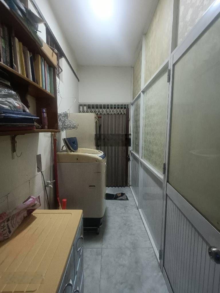 Mt khu chợ lạc quang - 2tầng (8x11,5) khu víp đường xe tải - hiếm có nhà bán - giá rất tốt