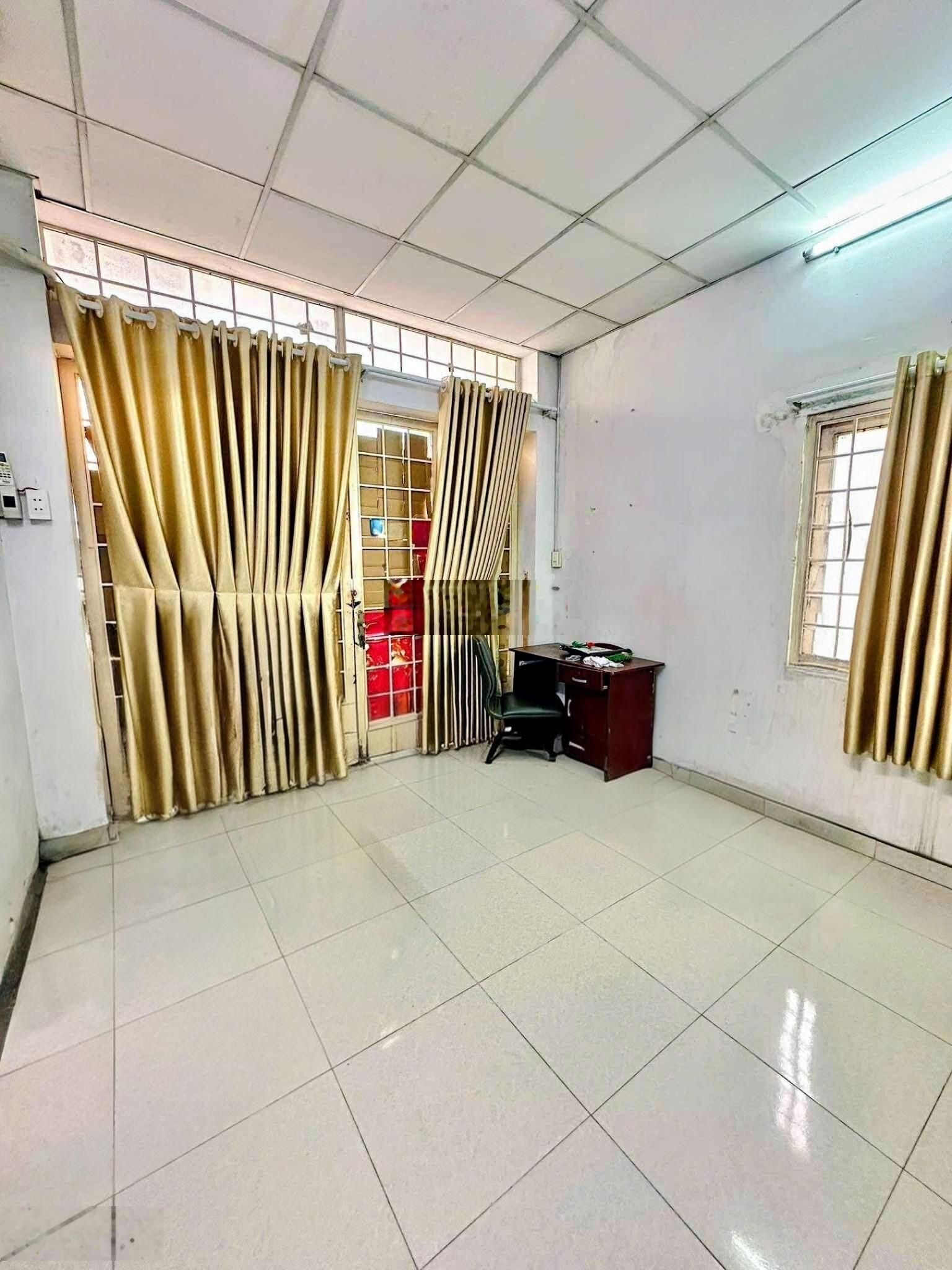 Gấp bán nhà, 3 tầng, ngô quyền, quận 10, 38m² giá chỉ 7 tỷ 1 còn TL
